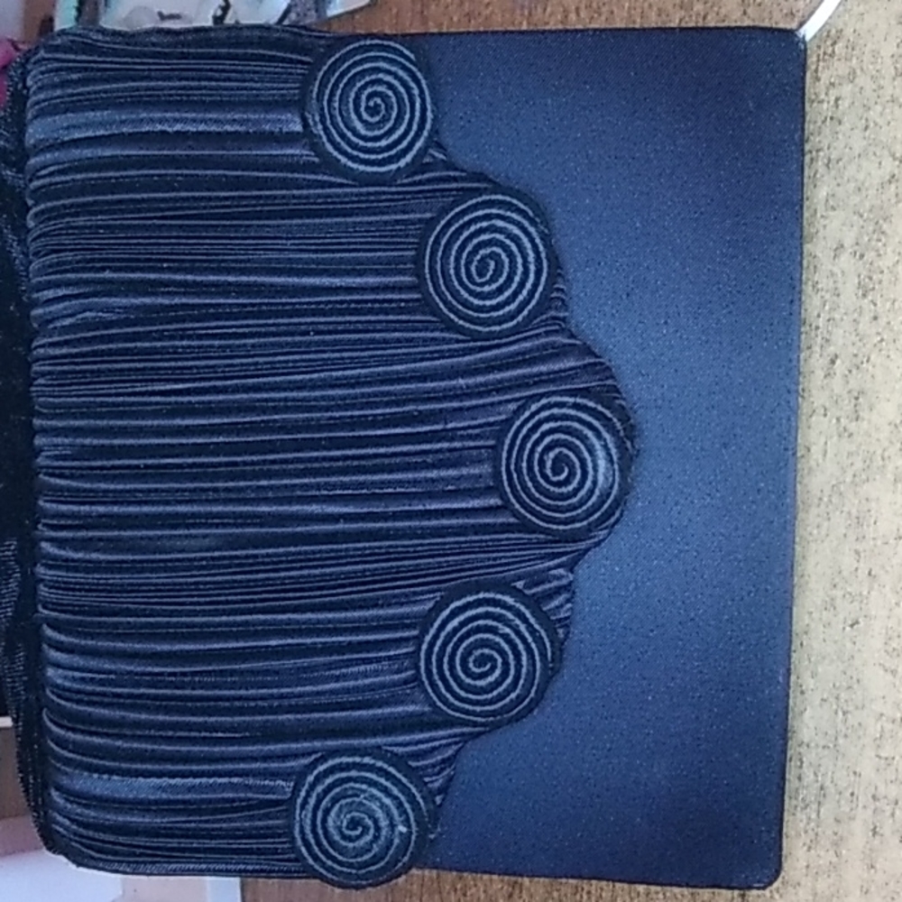 Black hand bag
